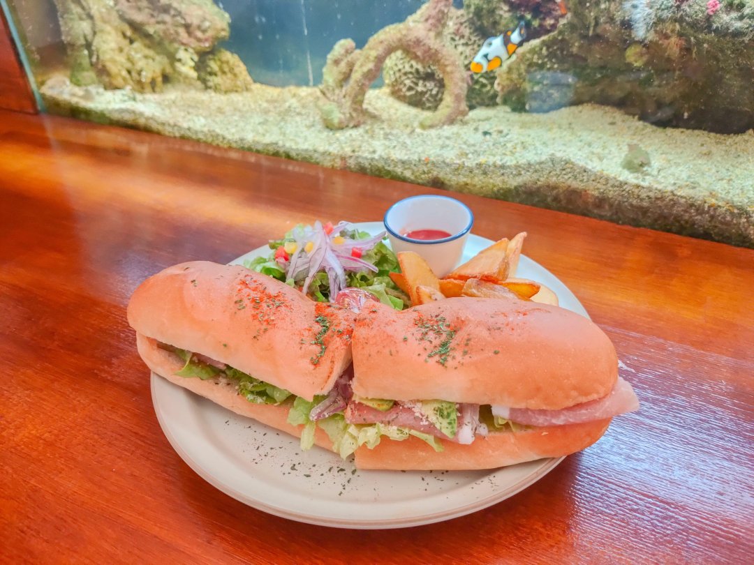 生ハムアボカドサンド